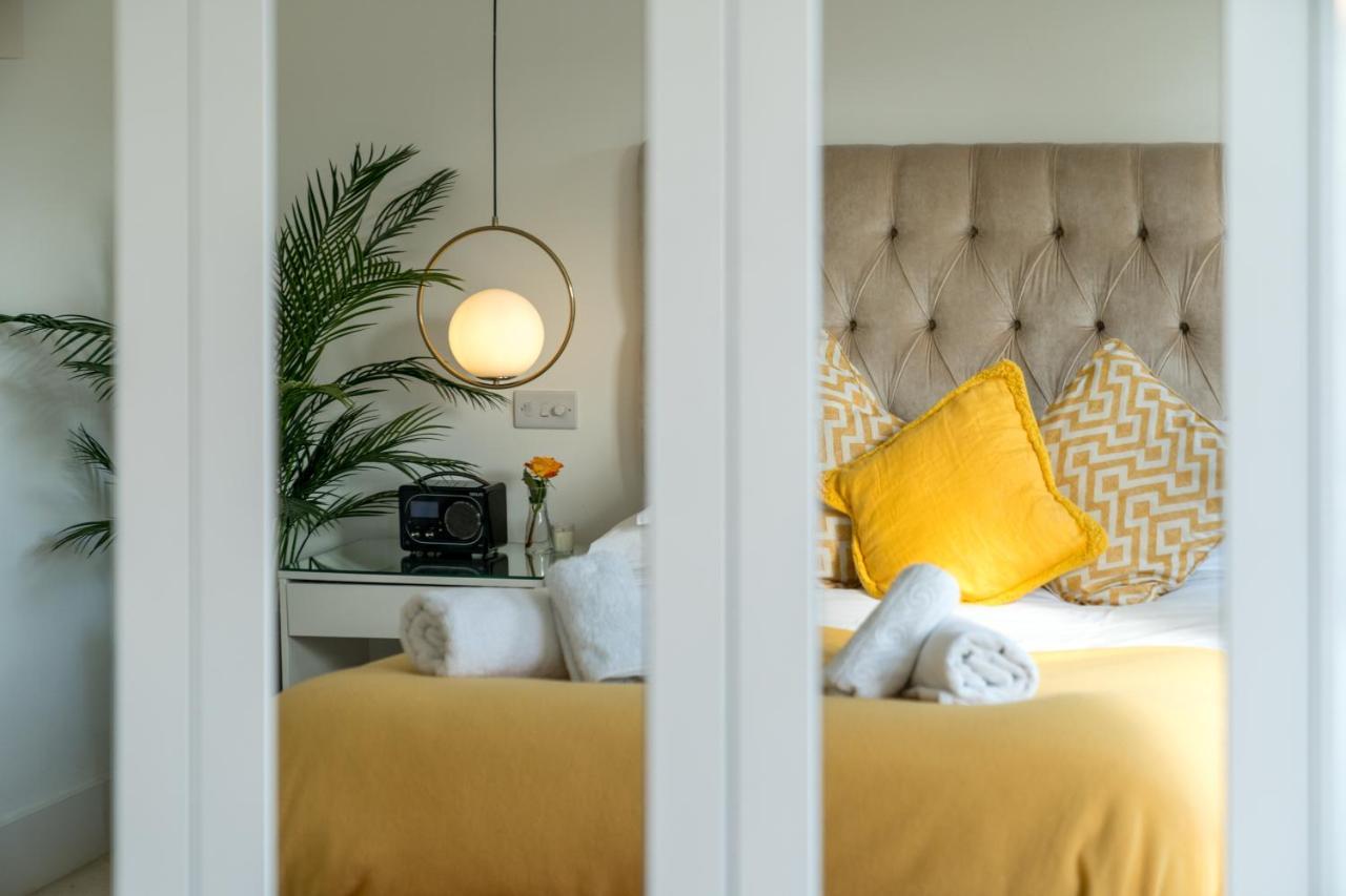 Captivating Apartment In Shepherds Bush London Exterior photo